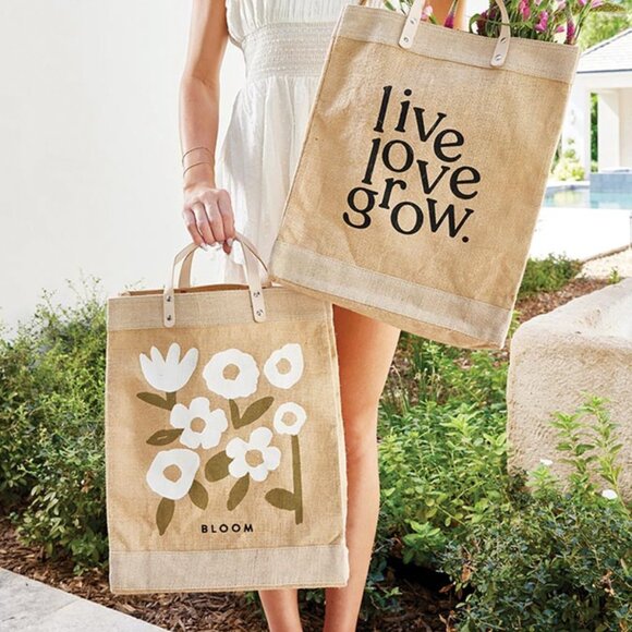 Santa Barbara Design Studio Market Tote - NWT - Picture 2 of 6